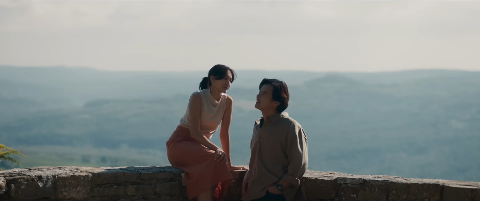 Adegan Berlatar Pemandangan Film Sore