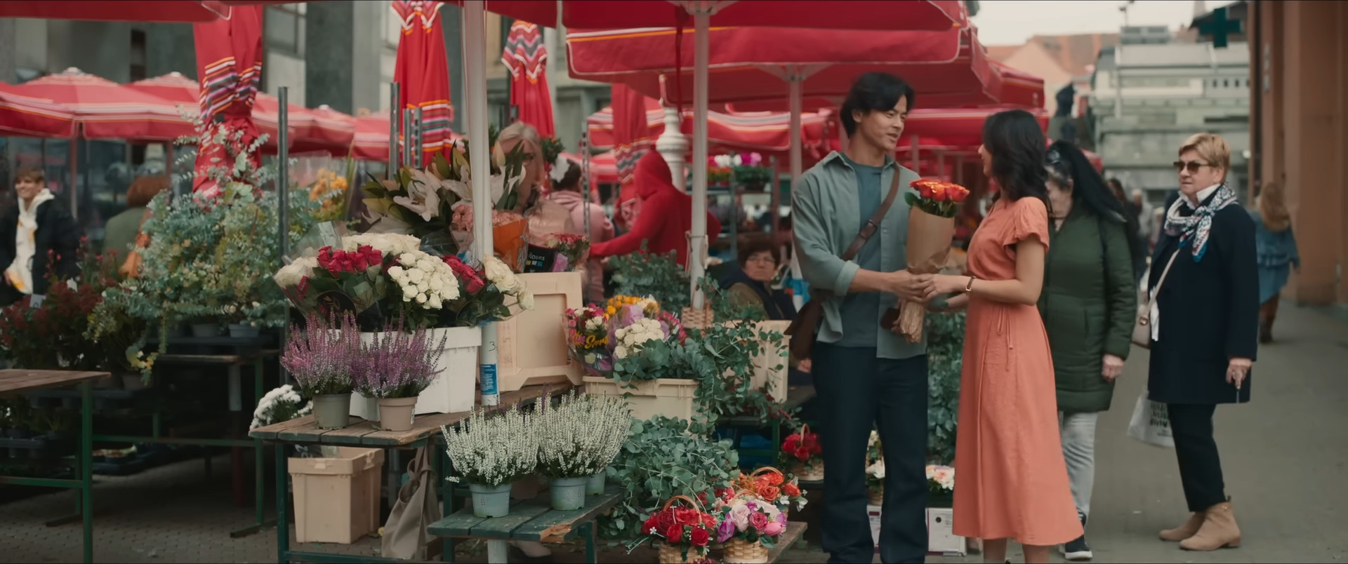 Adegan Toko Bunga Film Sore